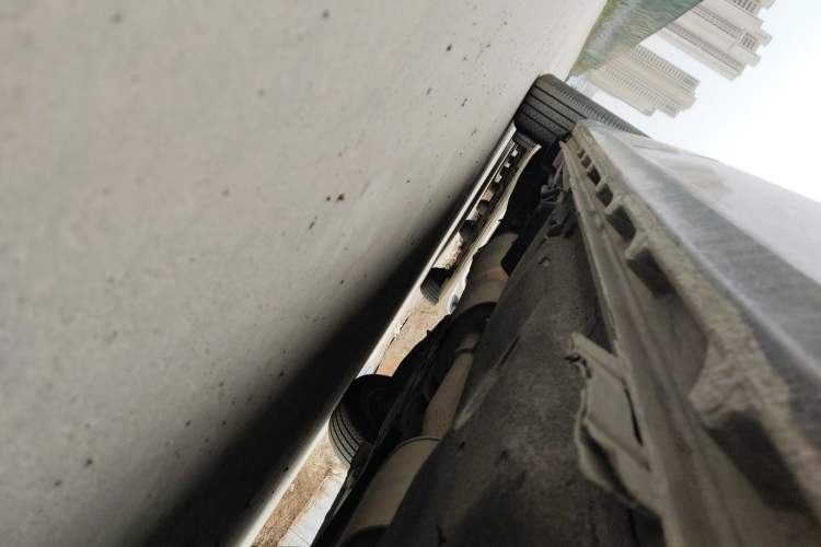 Used Buick GL8 2018 ES 28T Luxury Model China VI Standard Chassis Front Right