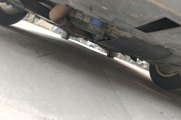 Used Buick GL8 2018 ES 28T Comfort Model China VI Standard Chassis Rear