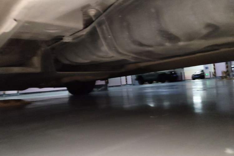 Used Buick GL8 2018 ES 28T Comfort Model China VI Standard Chassis Rear Left