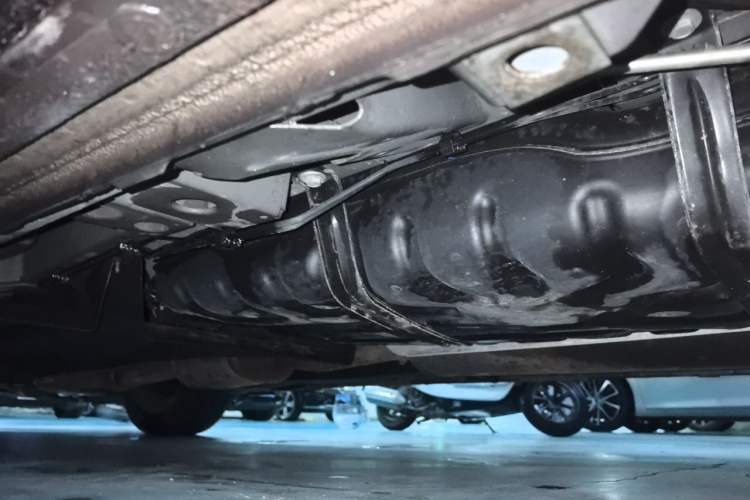Used Buick GL8 2018 ES 28T Luxury Model China VI Standard Chassis Rear Left