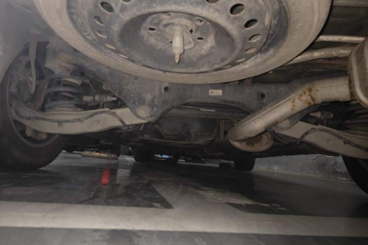 Used Buick GL8 2018 ES 28T Flagship Model China VI Standard Chassis Rear