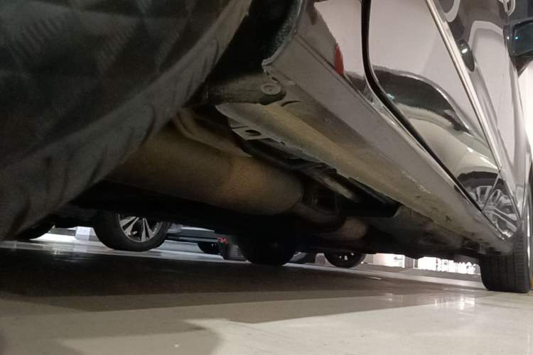 Used Buick GL8 2018 ES 28T Premium Model China VI Standard Chassis Rear Right