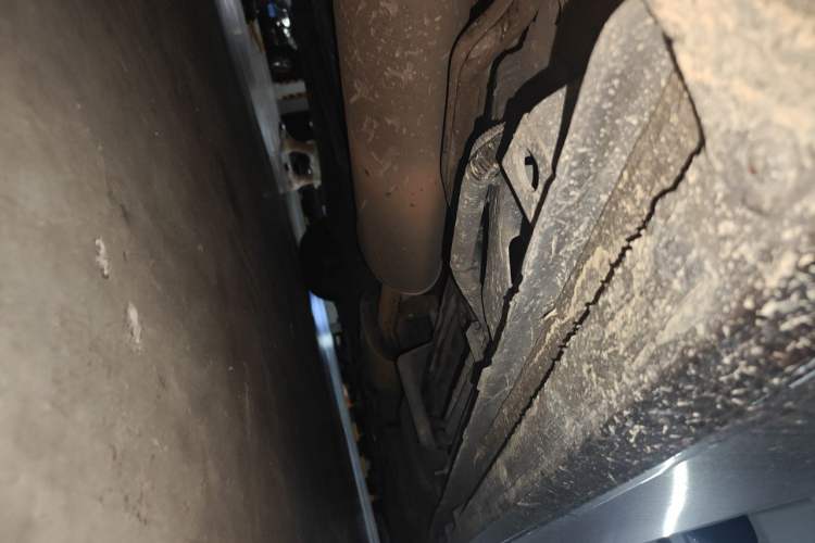 Used Buick GL8 2018 ES 28T Comfort Model China VI Standard Chassis Rear Right