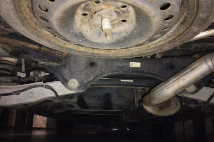 Used Buick GL8 2018 ES 28T Comfort Model China VI Standard Chassis Rear