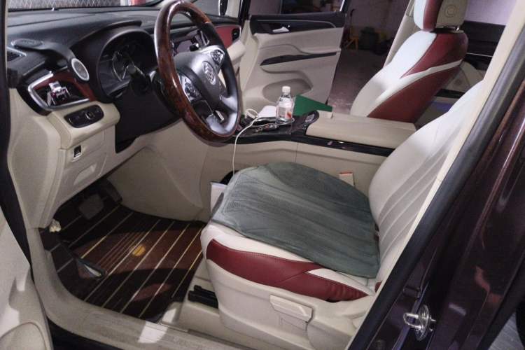 Used Buick GL8 2018 ES 28T Comfort Model China VI Standard Driver Seat