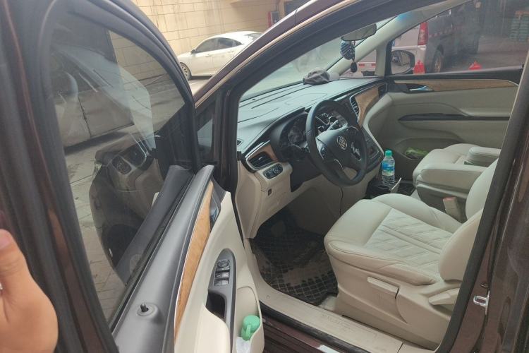 Used Buick GL8 2018 ES 28T Comfort Model China VI Standard Driver Seat