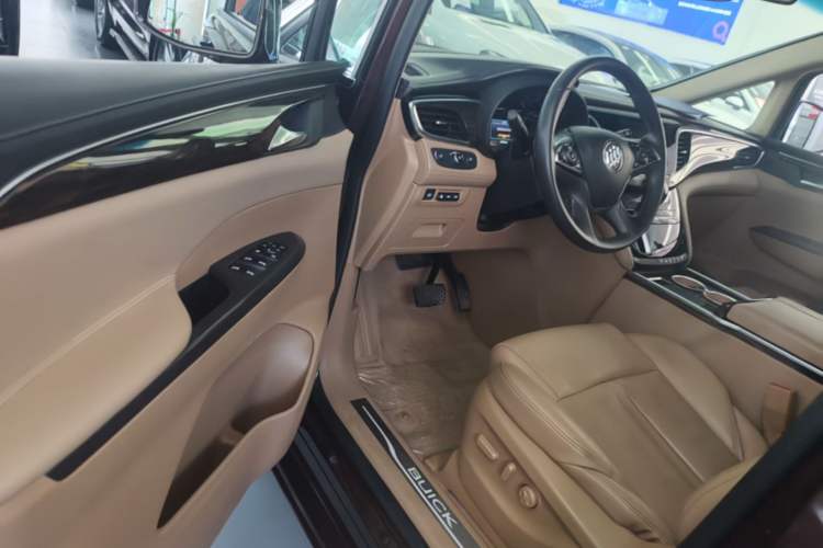 Used Buick GL8 2018 ES 28T Flagship Model China VI Standard Driver Seat