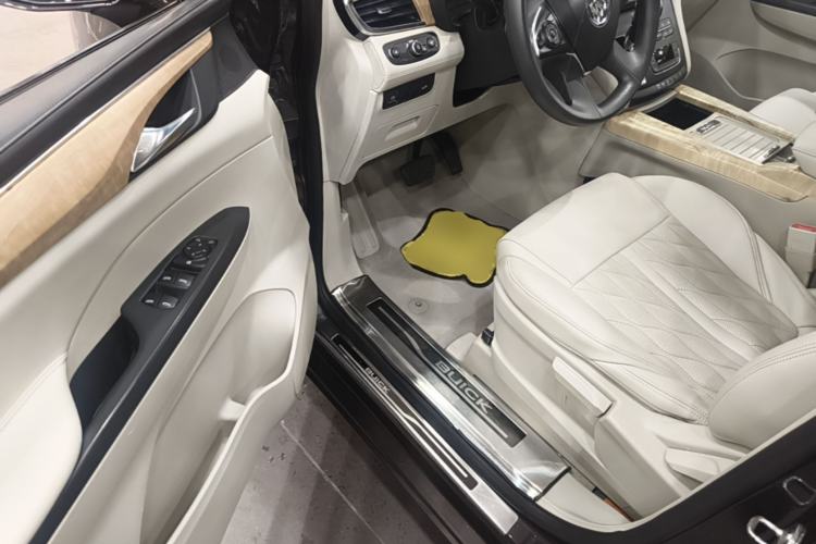 Used Buick GL8 2018 ES 28T Comfort Model China VI Standard Driver Seat