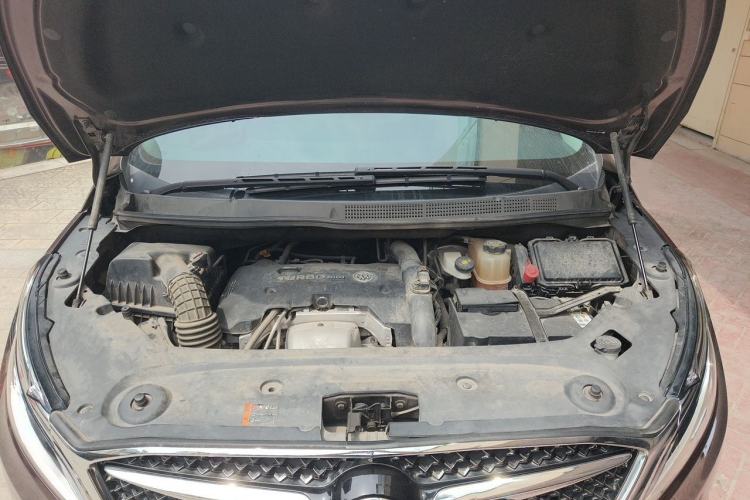 Used Buick GL8 2018 ES 28T Comfort Model China VI Standard Engine Bay