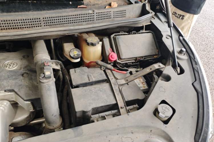 Used Buick GL8 2018 ES 28T Luxury Model China VI Standard Engine Bay Left