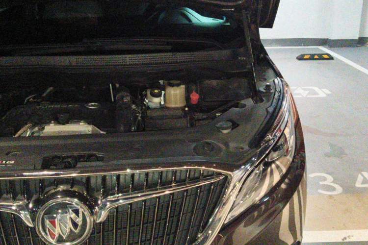 Used Buick GL8 2018 ES 28T Comfort Model China VI Standard Engine Bay Left