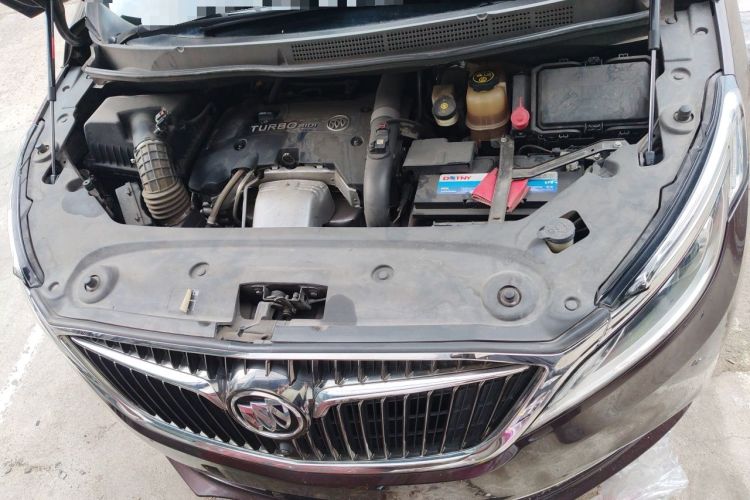 Used Buick GL8 2018 ES 28T Comfort Model China VI Standard Engine Bay