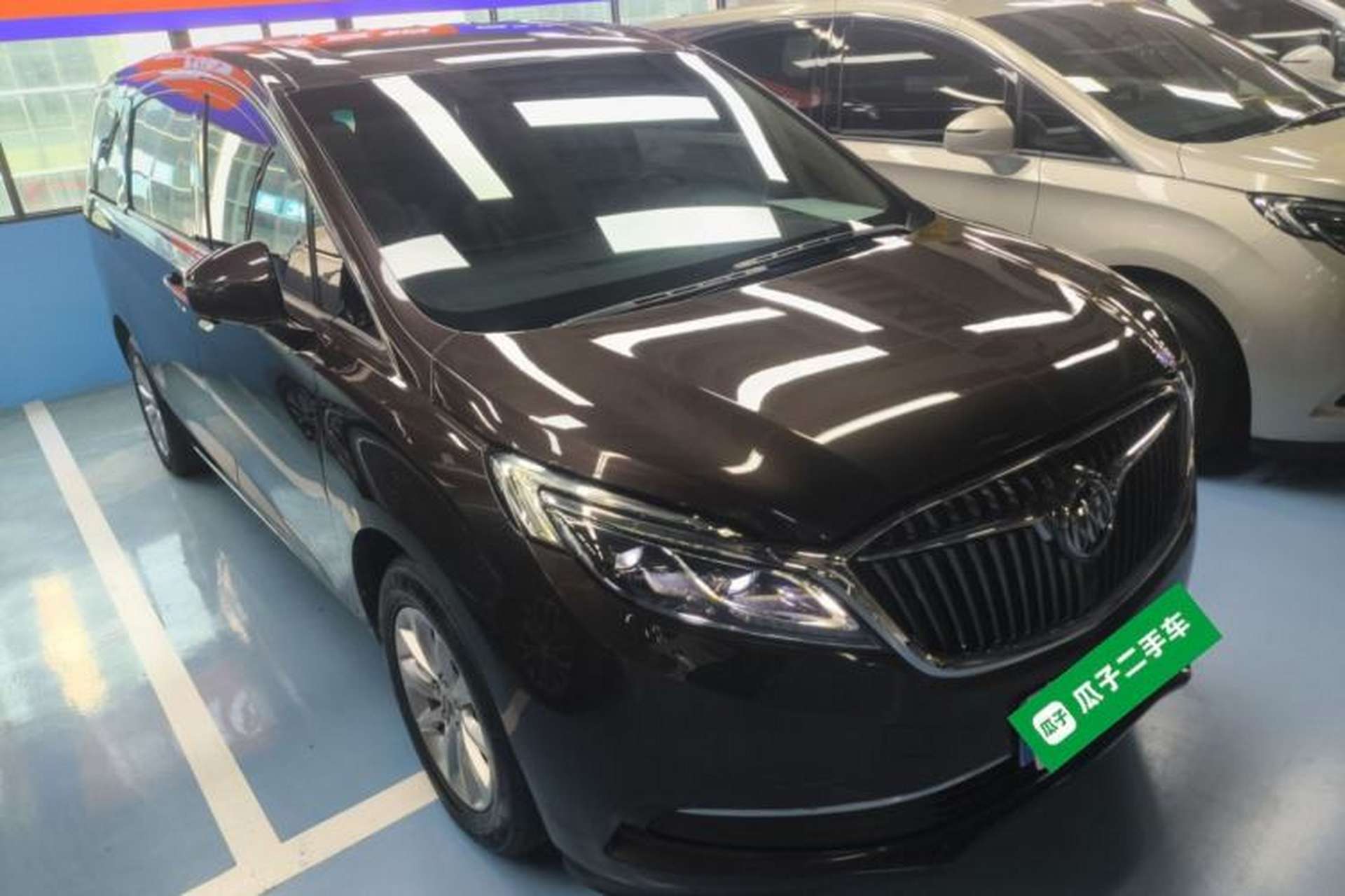Used Buick GL8 2018 ES 28T Premium Model China VI Standard Exterior 1