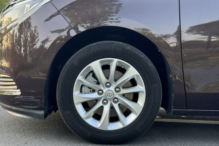 Used Buick GL8 2018 ES 28T Comfort Model China VI Standard Exterior 2
