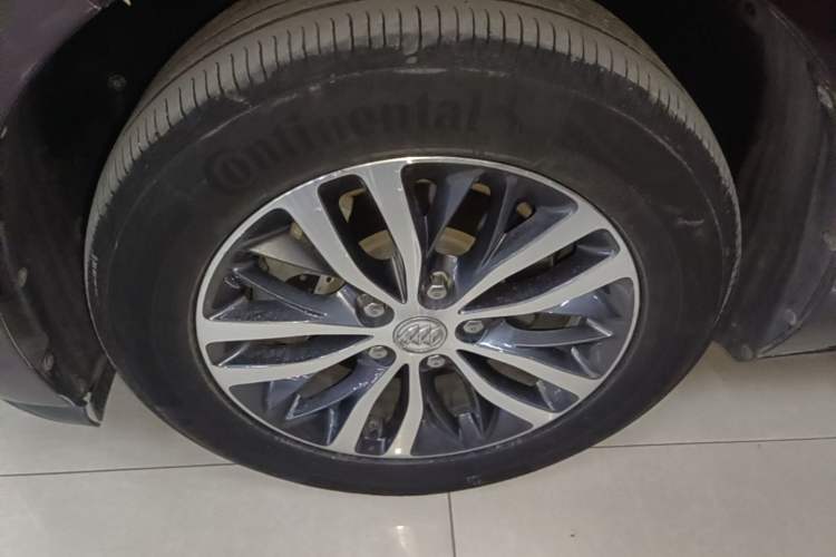 Used Buick GL8 2018 ES 28T Flagship Model China VI Standard Exterior 4