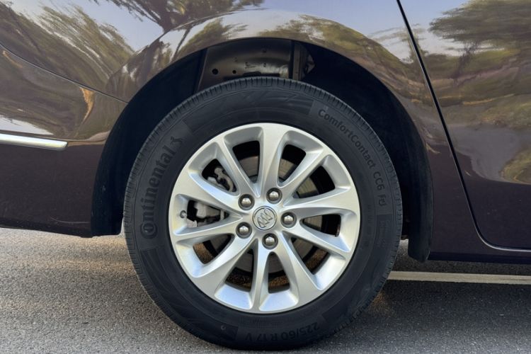 Used Buick GL8 2018 ES 28T Comfort Model China VI Standard Exterior 9