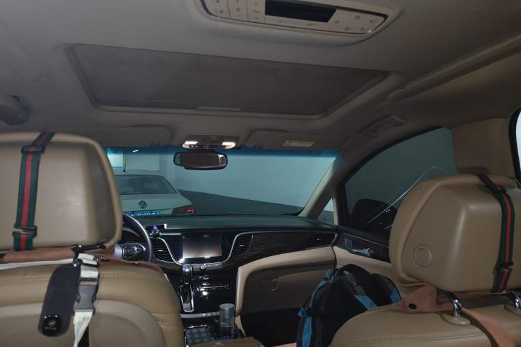 Used Buick GL8 2018 ES 28T Flagship Model China VI Standard Headliner