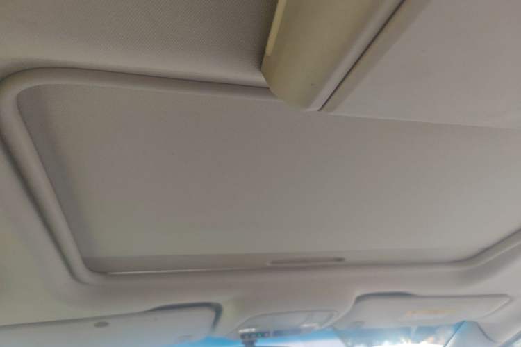Used Buick GL8 2018 ES 28T Comfort Model China VI Standard Headliner