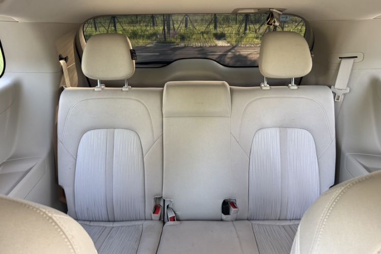 Used Buick GL8 2018 ES 28T Comfort Model China VI Standard Interior 4