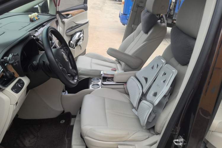 Used Buick GL8 2018 ES 28T Comfort Model China VI Standard Left Front Seat