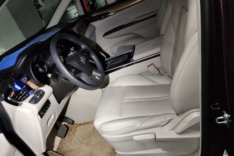 Used Buick GL8 2018 ES 28T Comfort Model China VI Standard Left Front Seat