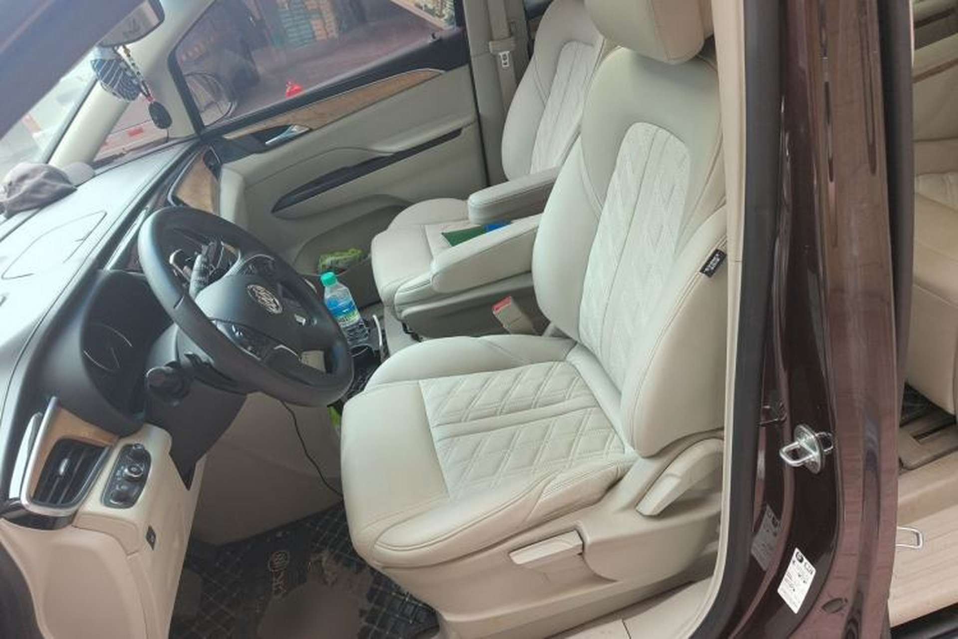Used Buick GL8 2018 ES 28T Comfort Model China VI Standard Left Front Seat