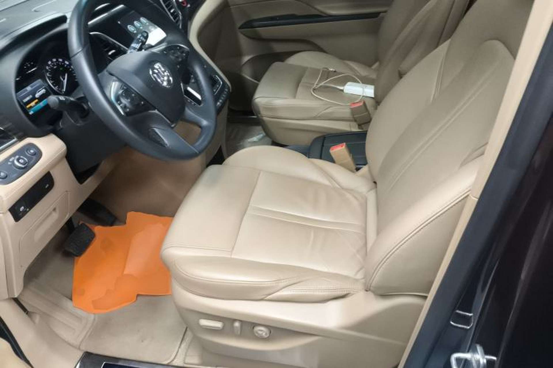 Used Buick GL8 2018 ES 28T Premium Model China VI Standard Left Front Seat