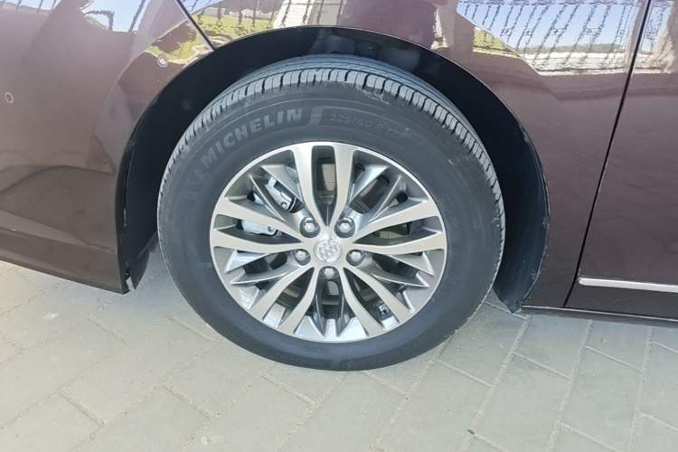 Used Buick GL8 2018 ES 28T Comfort Model China VI Standard Left Front Wheel Hub