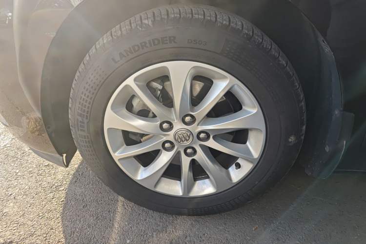 Used Buick GL8 2018 ES 28T Premium Model China VI Standard Left Front Wheel Hub