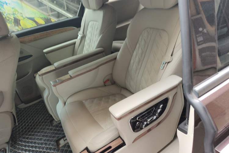 Used Buick GL8 2018 ES 28T Comfort Model China VI Standard Left Rear Seat