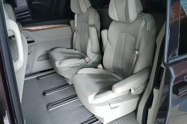 Used Buick GL8 2018 ES 28T Comfort Model China VI Standard Left Rear Seat