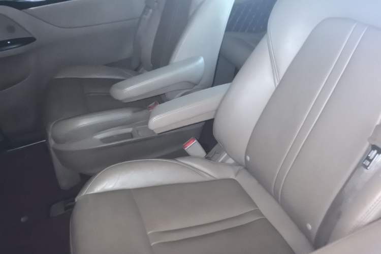 Used Buick GL8 2018 ES 28T Luxury Model China VI Standard Left Rear Seat