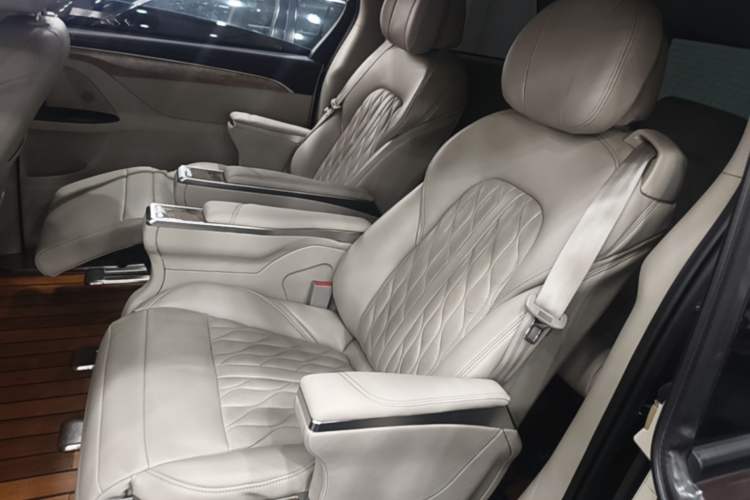 Used Buick GL8 2018 ES 28T Comfort Model China VI Standard Left Rear Seat