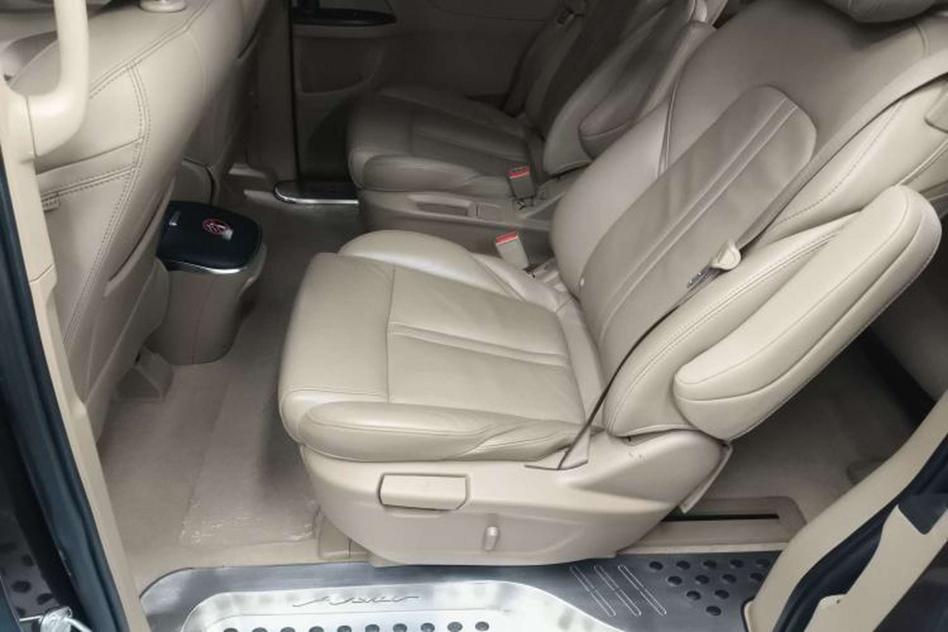 Used Buick GL8 2018 ES 28T Premium Model China VI Standard Left Rear Seat