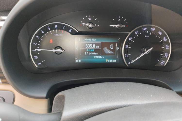 Used Buick GL8 2018 ES 28T Luxury Model China VI Standard Odometer Close Up