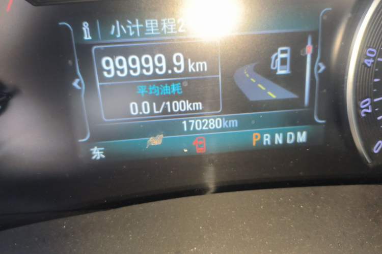 Used Buick GL8 2018 ES 28T Comfort Model China VI Standard Odometer Close Up