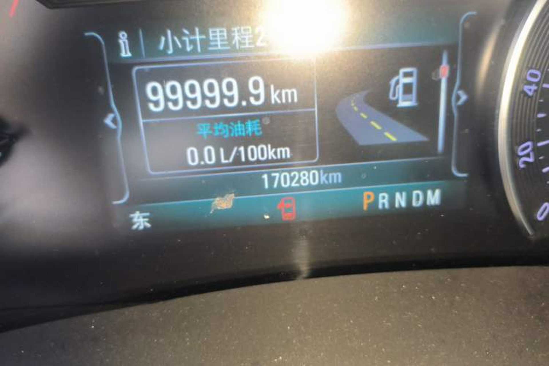 Used Buick GL8 2018 ES 28T Comfort Model China VI Standard Odometer Close Up