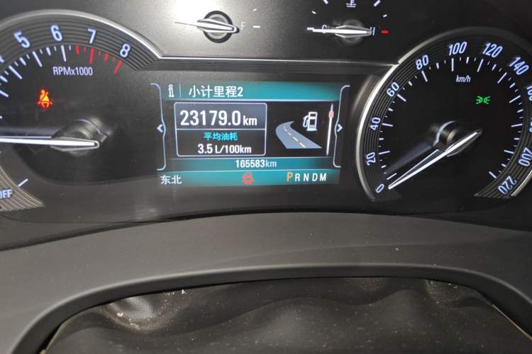 Used Buick GL8 2018 ES 28T Flagship Model China VI Standard Odometer Close Up