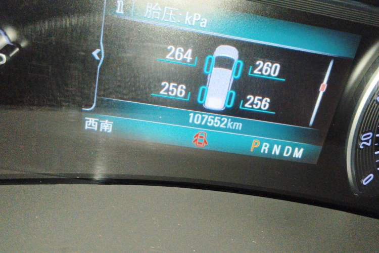 Used Buick GL8 2018 ES 28T Comfort Model China VI Standard Odometer Close Up