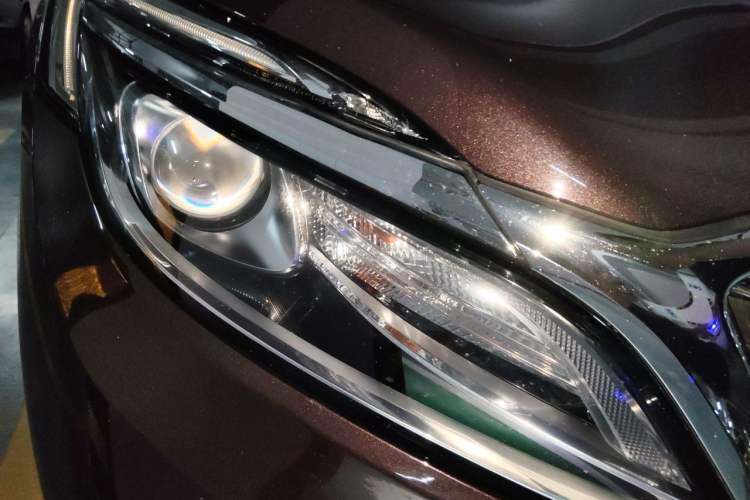 Used Buick GL8 2018 ES 28T Comfort Model China VI Standard Right Front Headlight