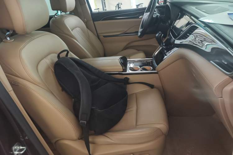 Used Buick GL8 2018 ES 28T Flagship Model China VI Standard Right Front Seat