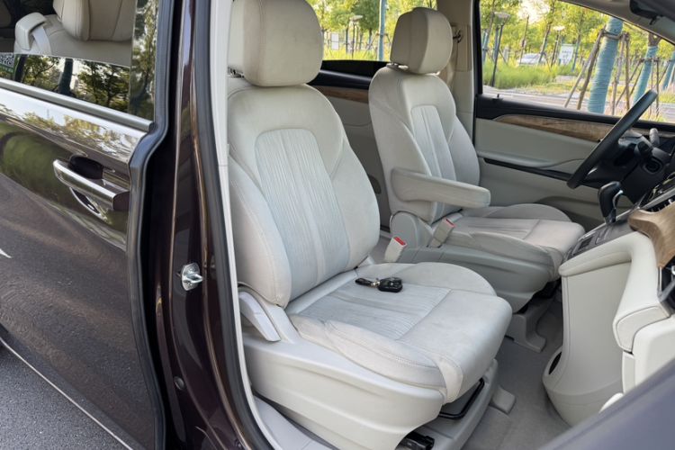 Used Buick GL8 2018 ES 28T Comfort Model China VI Standard Right Front Seat