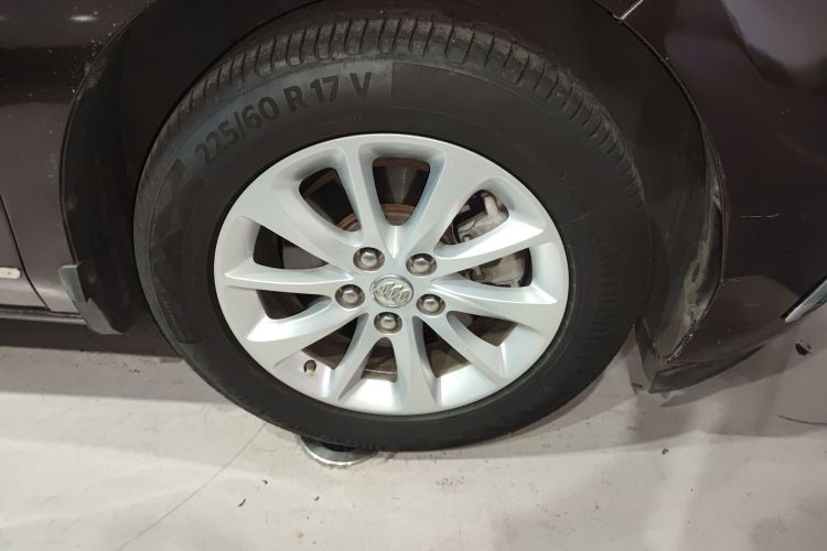 Used Buick GL8 2018 ES 28T Premium Model China VI Standard Right Front Wheel Hub