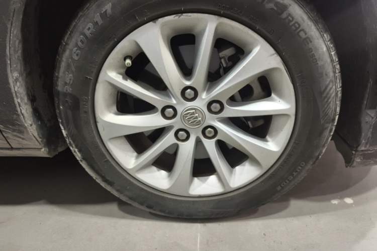 Used Buick GL8 2018 ES 28T Comfort Model China VI Standard Right Front Wheel Hub
