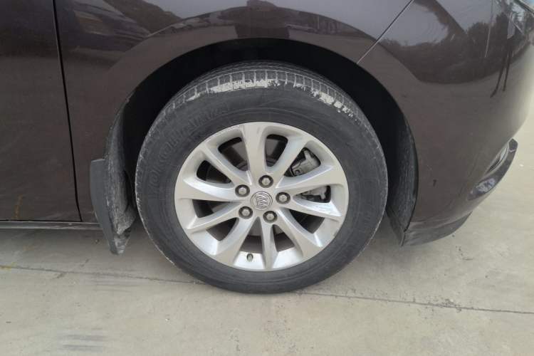 Used Buick GL8 2018 ES 28T Comfort Model China VI Standard Right Front Wheel Hub