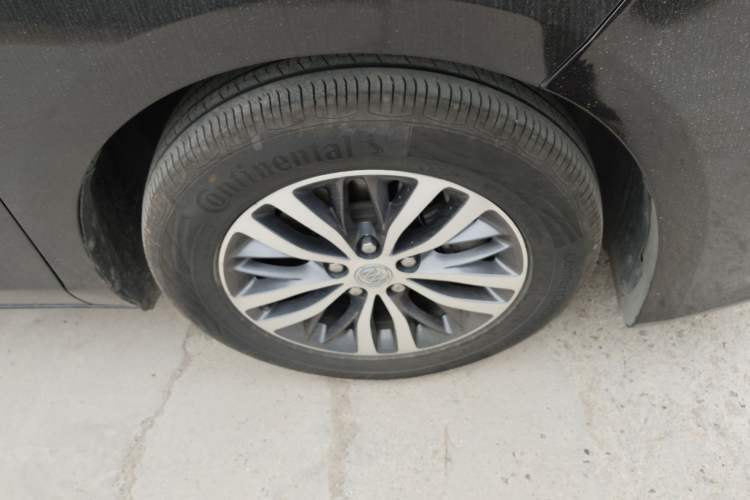 Used Buick GL8 2018 ES 28T Luxury Model China VI Standard Right Front Wheel Hub