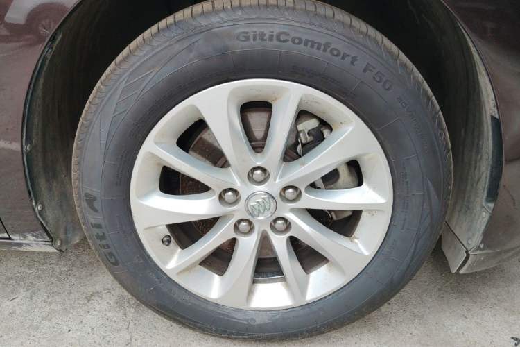 Used Buick GL8 2018 ES 28T Comfort Model China VI Standard Right Front Wheel Hub