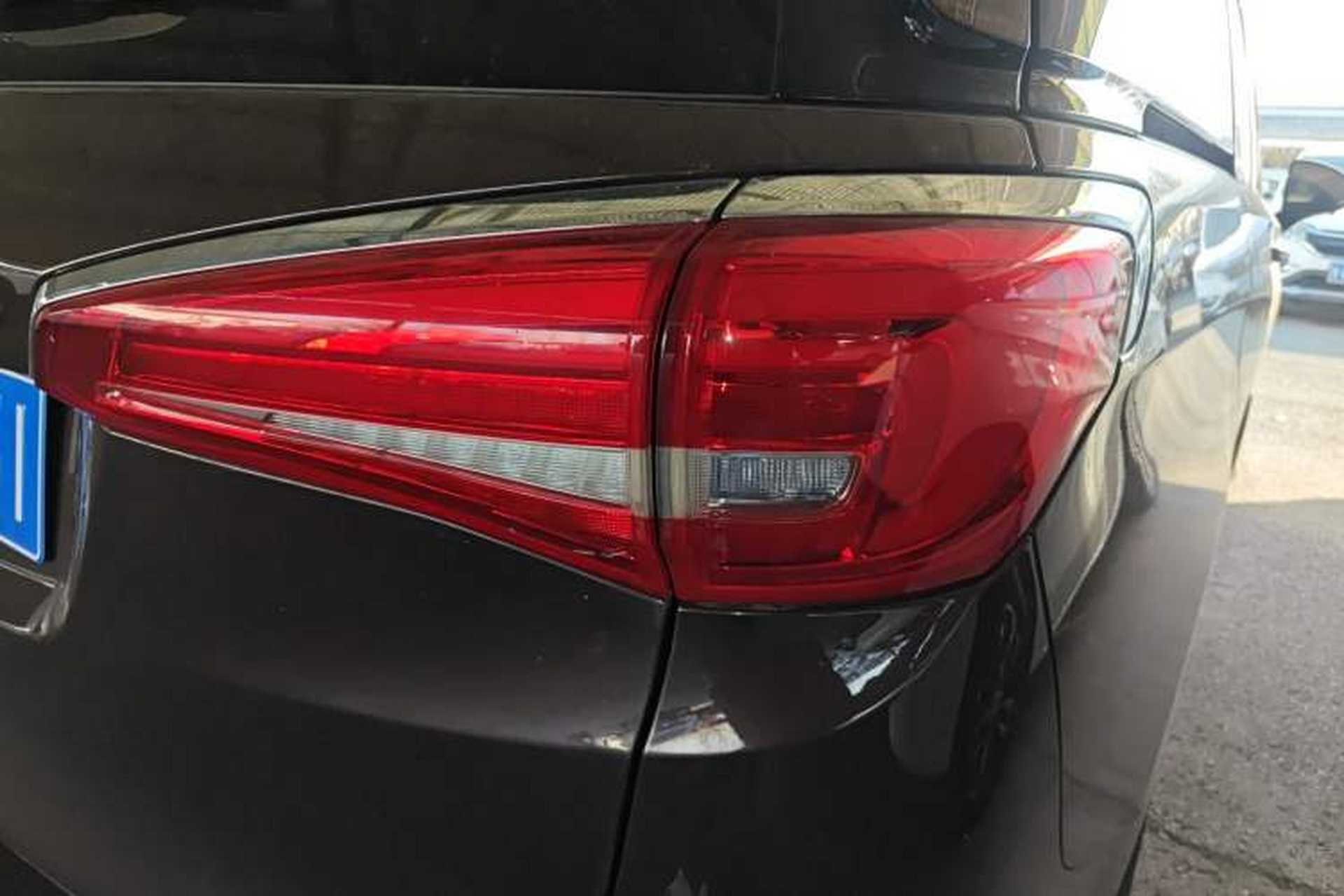 Used Buick GL8 2018 ES 28T Premium Model China VI Standard Right Rear Taillight