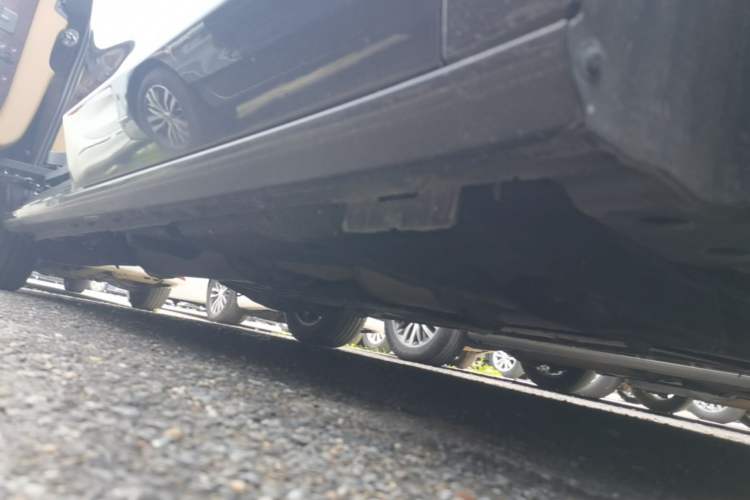 Used Buick GL8 2018 ES 28T Luxury Model China VI Standard Right Side Sill