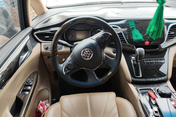 Used Buick GL8 2018 ES 28T Luxury Model China VI Standard Steering Wheel
